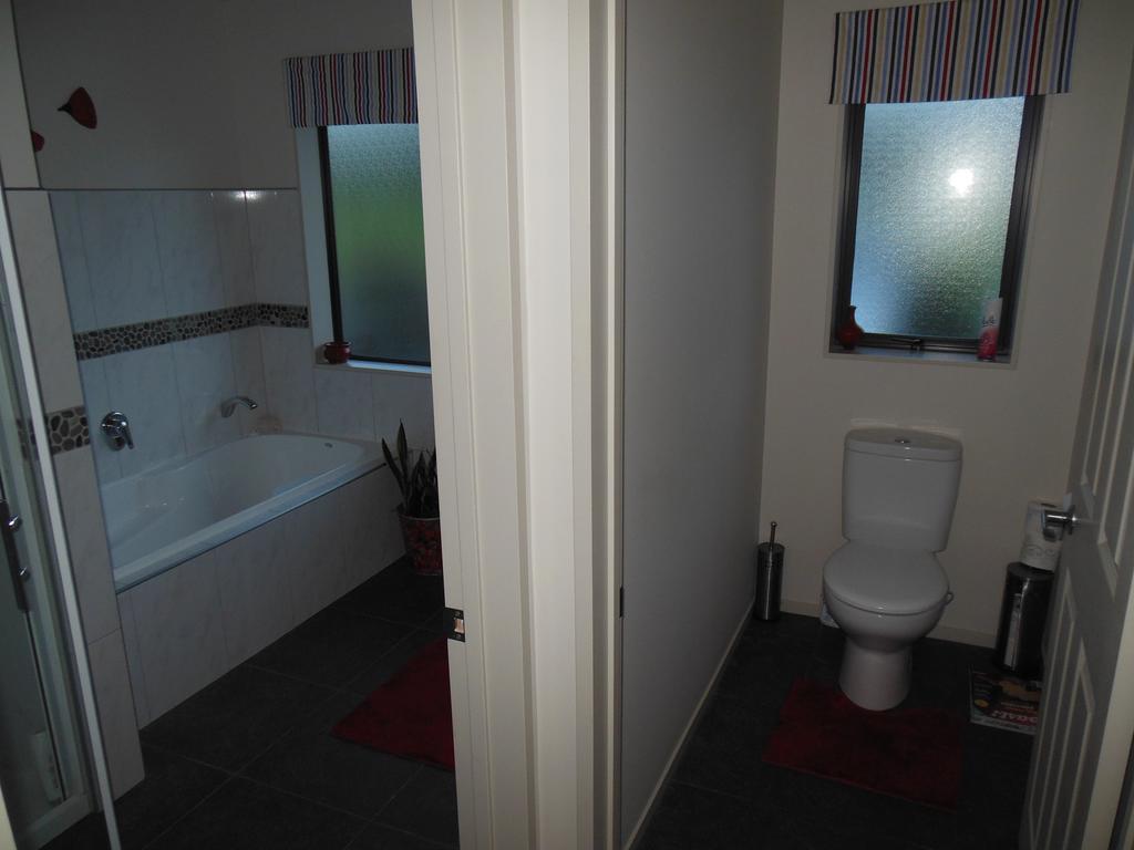 Silverdale Garden Stay Орева Екстериор снимка